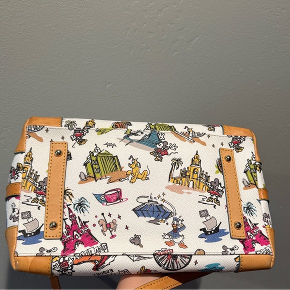 Dooney & Bourke Disneyana Disney Disneyland White Leather Full Size Bag Purse - Picture 8 of 12